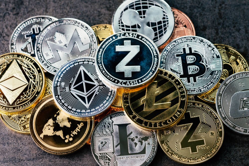 Following recent price volatility, these altcoins show high levels of social dominance